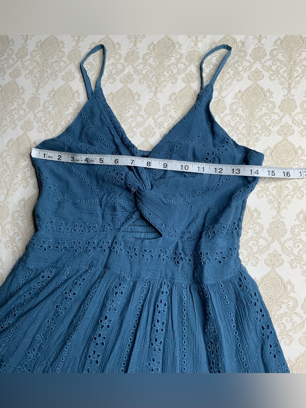Women's Angie Eyelet Knot Front Mini Dress Large - Picture 7 of 13